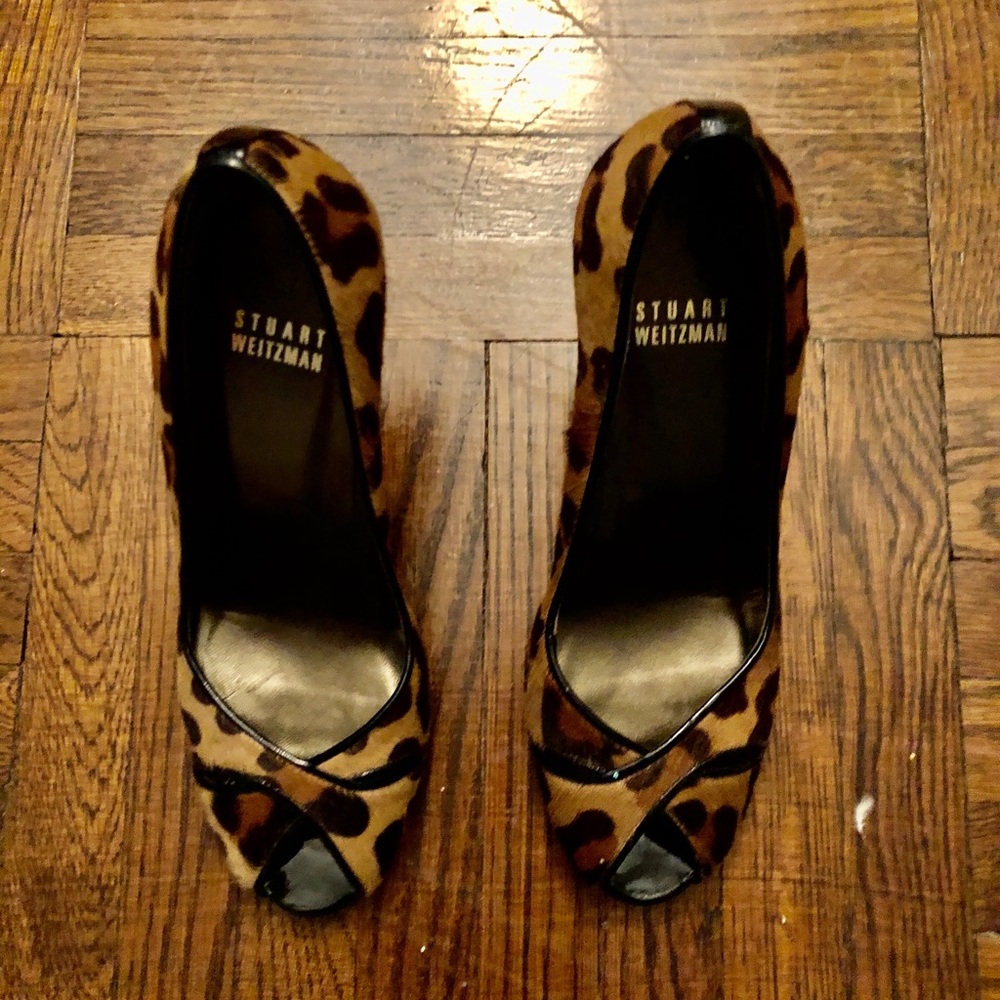 Stuart Weitzman Peep Toe Size 6
